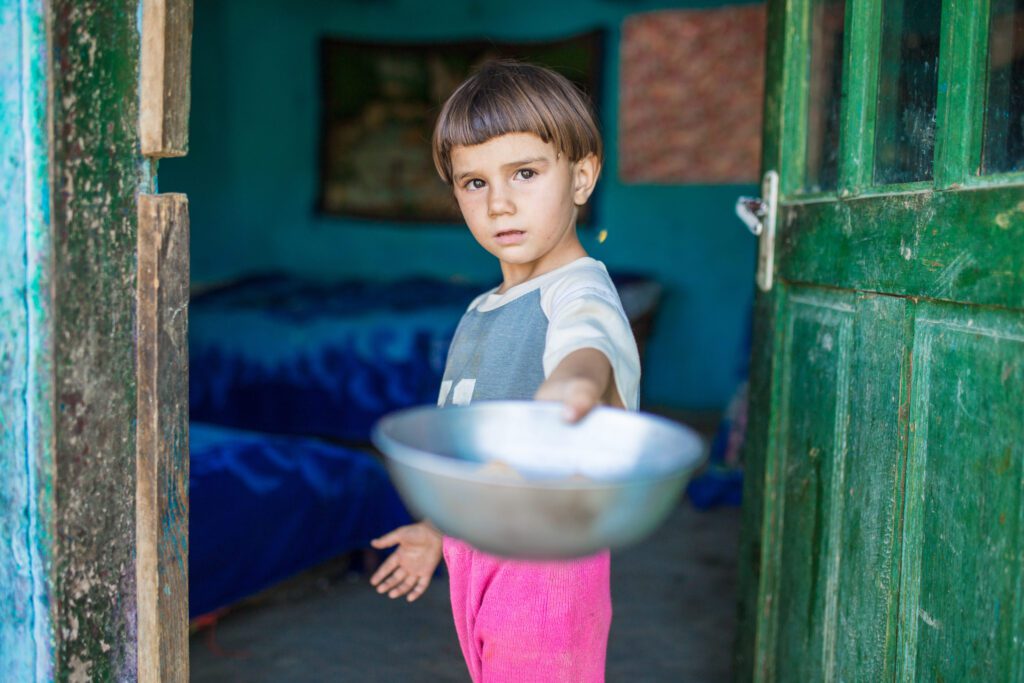Shqipëria me nivelin më të lartë të fëmijëve në rrezik të varfërisë në Europë